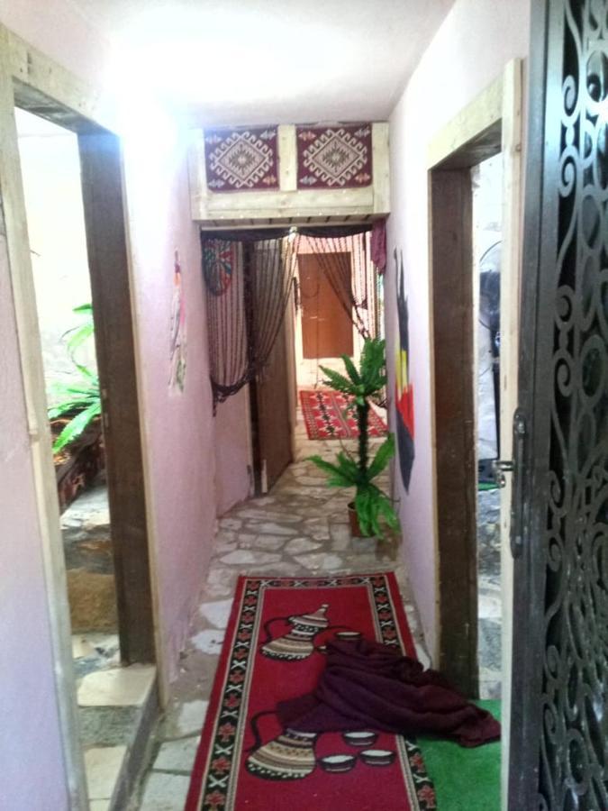 Dana Guesthouse Extérieur photo